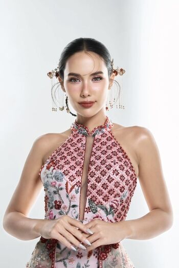 Saffron Maya Snook