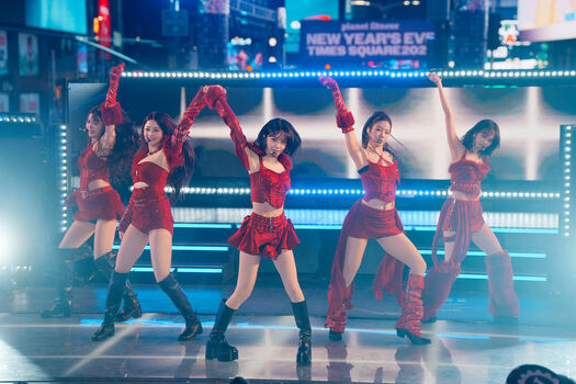 Sakura Miyawaki 宮脇 咲良