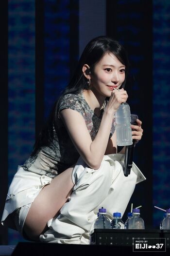 Sakura Miyawaki 宮脇 咲良