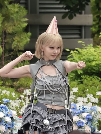 Sakura Miyawaki 宮脇 咲良