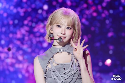 Sakura Miyawaki 宮脇 咲良