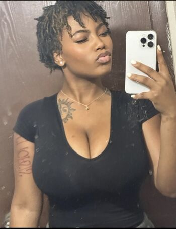 Samantha Marie