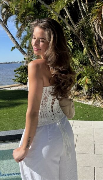 Shelby Abbott