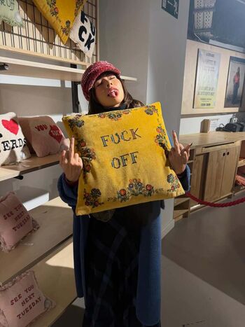 Shitsupact