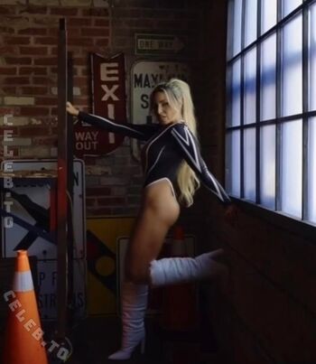 Trish Stratus