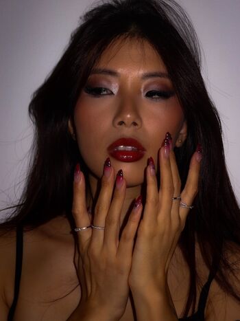 Vivian Marie Wong