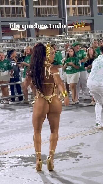Viviane Araujo