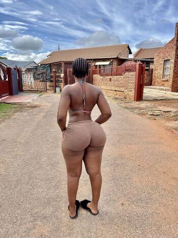 Vunene Taiwo Mabunda