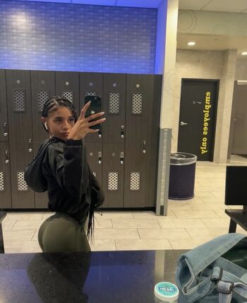 Wavyteya