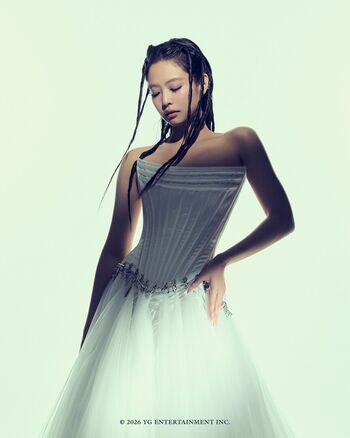 WomenK-pop