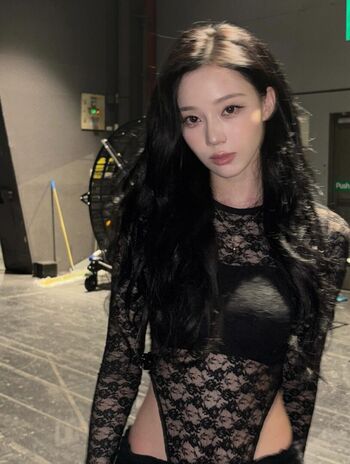 WomenK-pop
