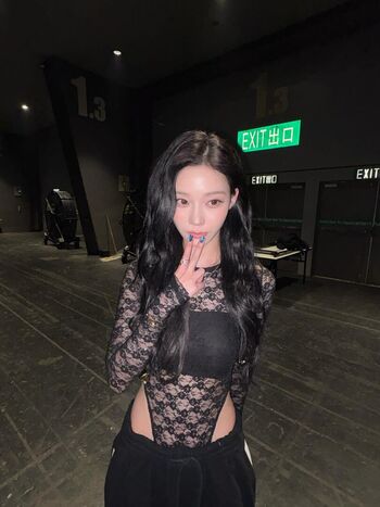 WomenK-pop