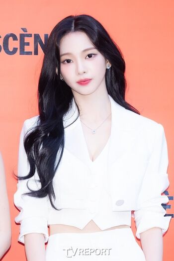 WomenK-pop