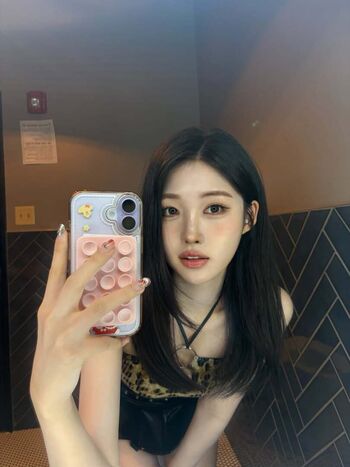 WomenK-pop