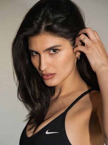 Yael Cohen Aris