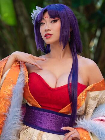 Yaya Han