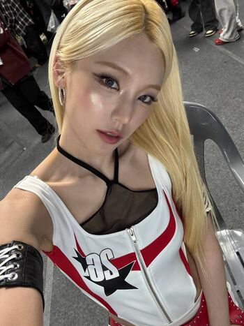 Yeji - ITZY (예지, Hwang Ye-ji)