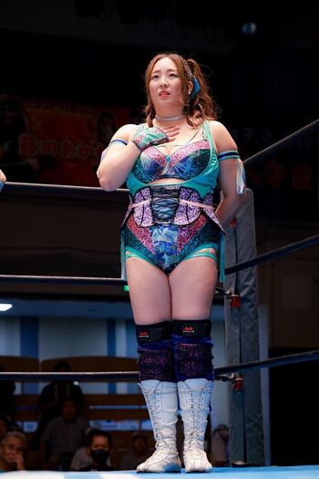 Yuna Manase