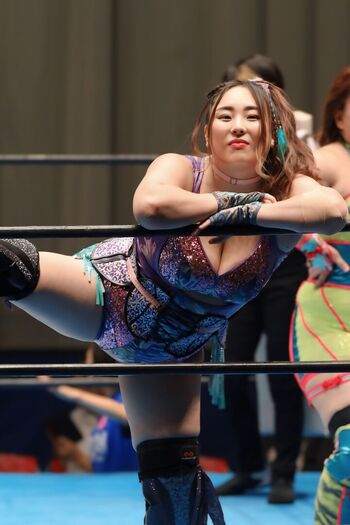 Yuna Manase