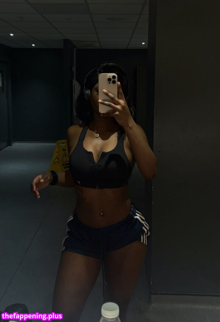 Yyaizabennett Nacktes OnlyFans Foto #5